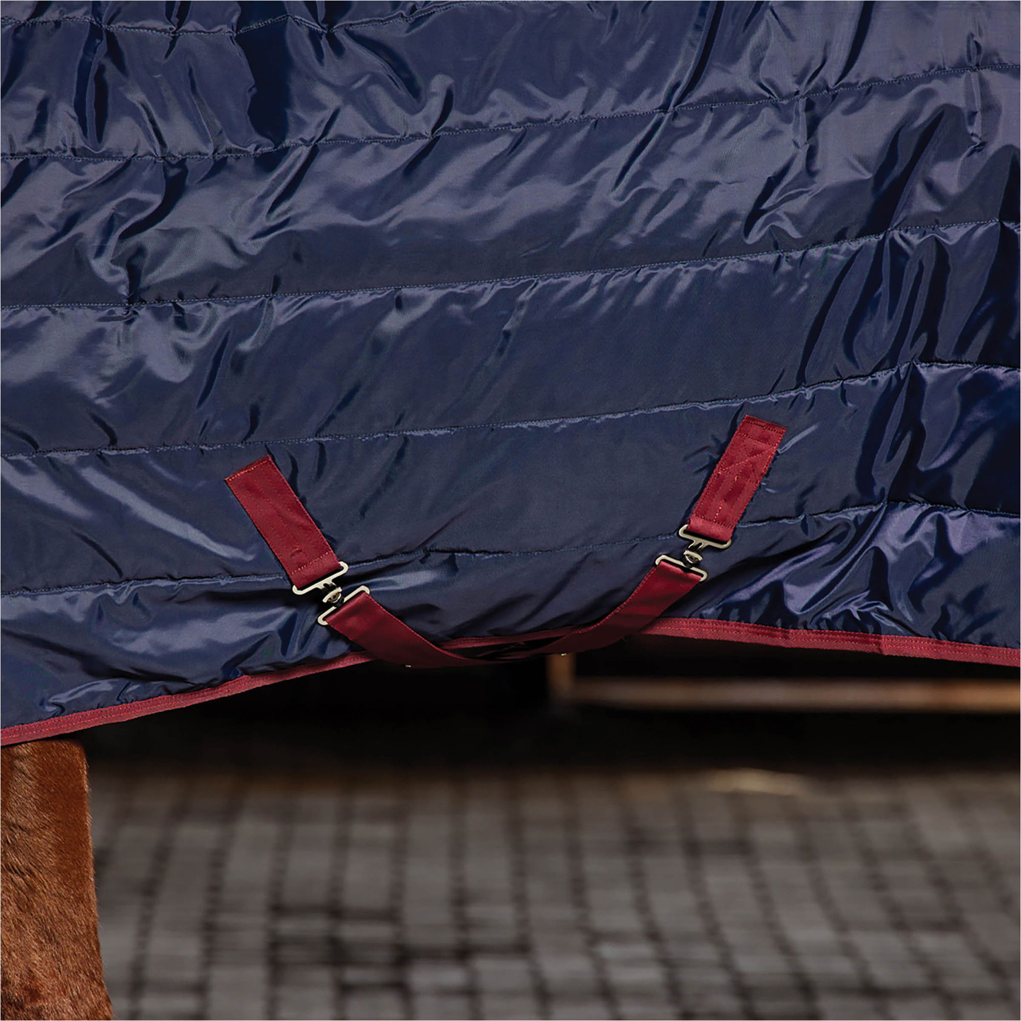 2026 WeatherBeeta Couverture D'écurie Combo 1031483 - Navy / Burgundy
